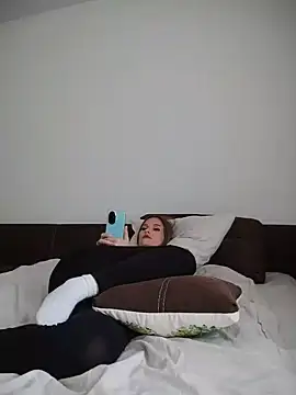 ANA_STA_S_'s Live XXX Chat