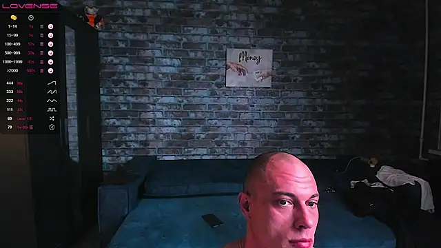 mark_normal élő XXX-chatje