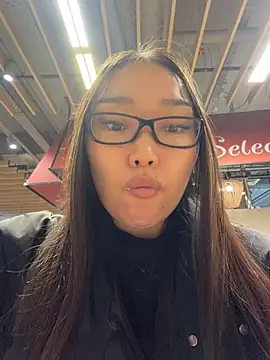 Chat XXX en directo de trytomakememoam
