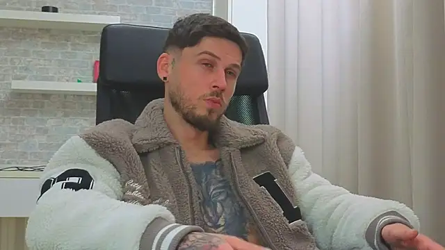 JonahShaw – Naživo XXX chat