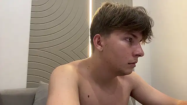 Chat XXX ao vivo de FlinsEuphoria