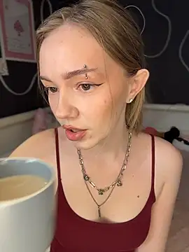 Онлайн чат XXX MilaMoone