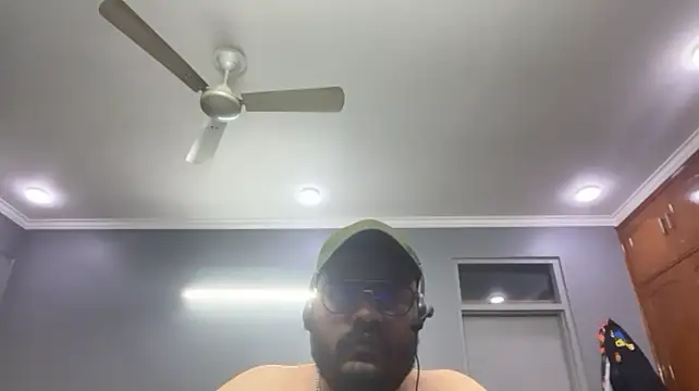 Chat +18 de realdeva ao vivo