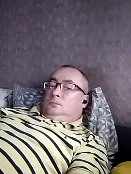 Nika_Malay – Kamerová šou