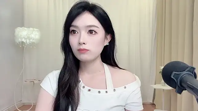 LiLy0608 লাইভ XXX চ্যাট