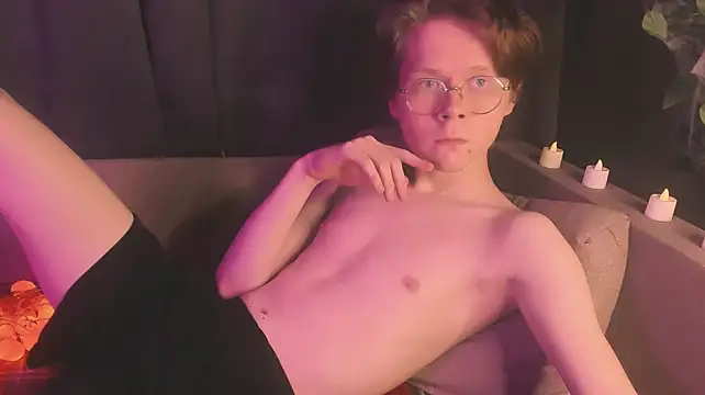 Онлайн чат XXX DanielSanders