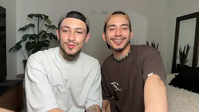 Noah_and_Steven – Naživo XXX chat