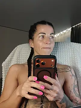 Cute____Girl Chat XXX in diretta