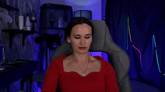 RomillyHayes' Live XXX Chat