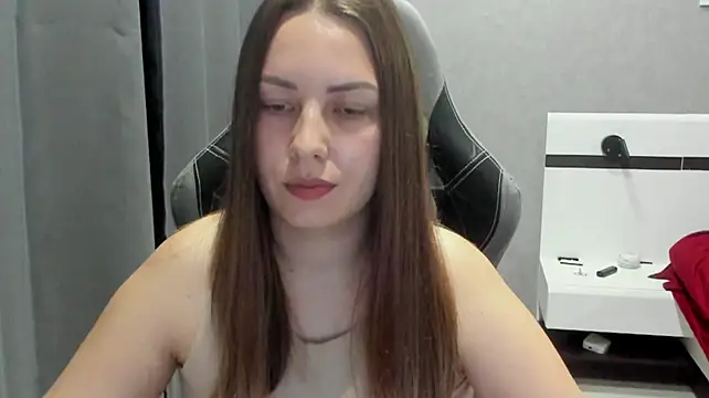 Mia_shy1's Live XXX Chat