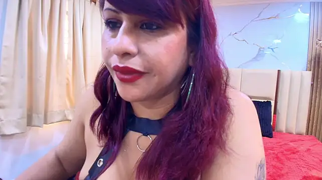 Anabella_Thompson Adlı Modelin Canlı XXX Sohbeti