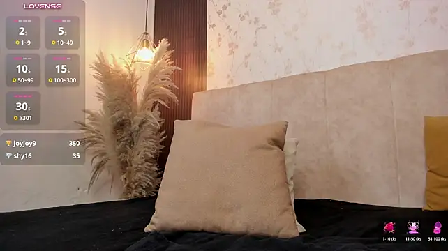 Valerie_Corthez Adlı Modelin Canlı XXX Sohbeti