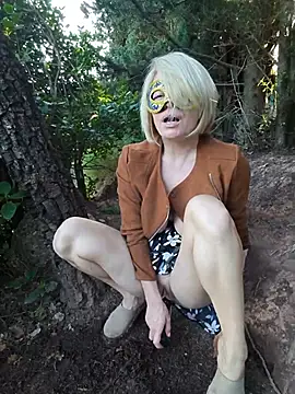 HotWife_VR XXX чат на живо