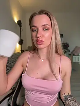 Devill_Angel_ XXX чат на живо