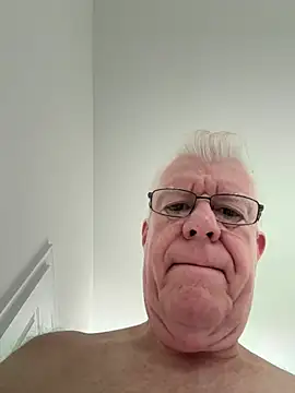 צ'אט XXX בשידור חי של NeoOnSC