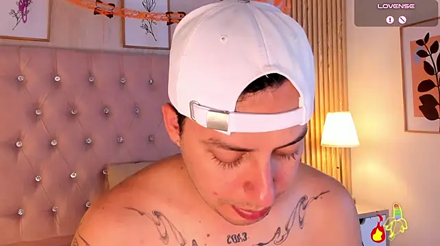 XXX chat uživo modela Jonath_1