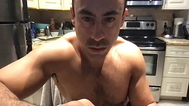 Chatroom XXX en direct de BigGuyMuscle
