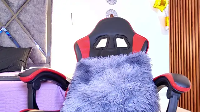 Slutty_Vicky 现场XXX聊天