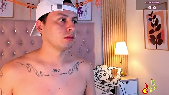 Jonath_1 Adlı Modelin Canlı XXX Sohbeti