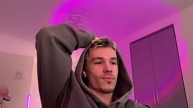Chat +18 de Jeremy1Scott ao vivo