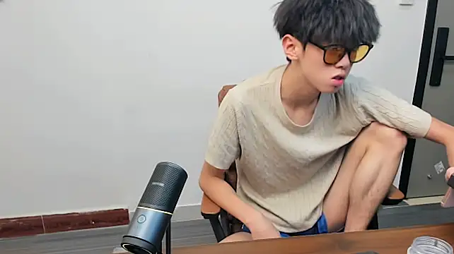 YT_11 Live XXX-Chat