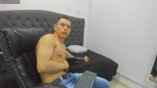 XXX chat uživo modela Turjan_Sultan