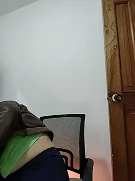 Czat XXX na żywo – AlexxiaaMat