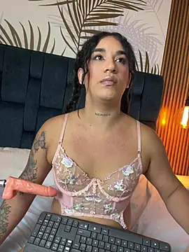 Sweet_vicky_hotのライブXXXチャット