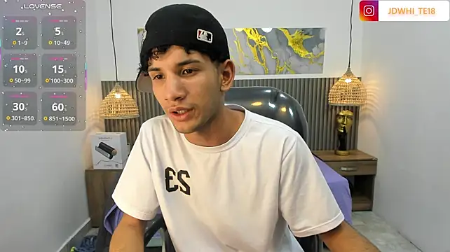 JDWhite18 Live XXX-Chat