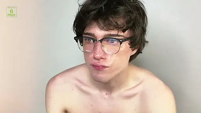 mark_shot live XXX chat