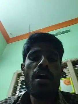 צ'אט XXX בשידור חי של Hot_Hot_Boy