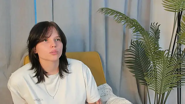 XXX chat uživo modela KaleyDekay