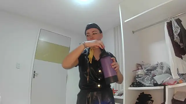 Chat XXX en directo de kittyfitty29
