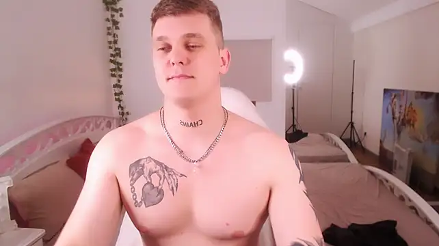 Онлайн чат XXX HotVanee