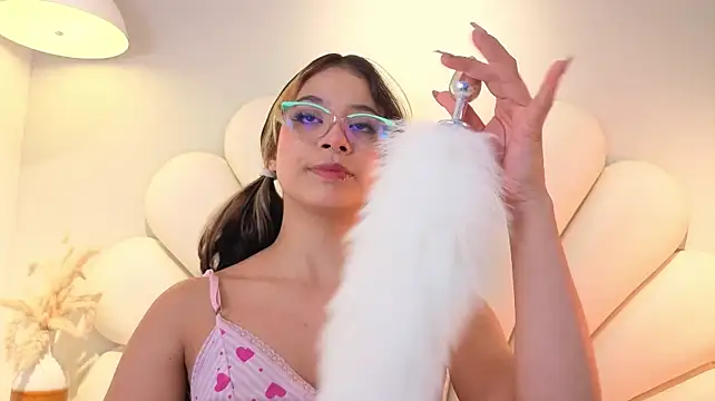 Vyolet_Fire Chat XXX in diretta