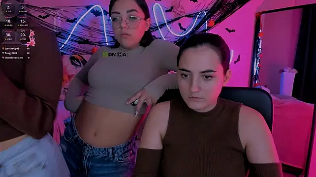 kiki_swan Adlı Modelin Canlı XXX Sohbeti