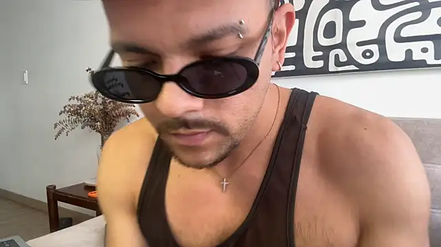 צ'אט XXX בשידור חי של Simon_Brown