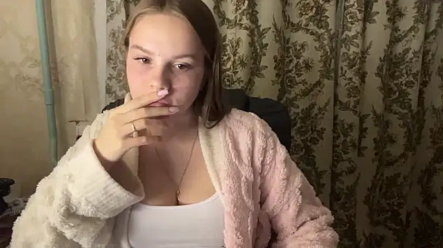 Peekinside's Live XXX Chat