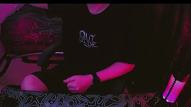 XXX chat uživo modela fame_bc