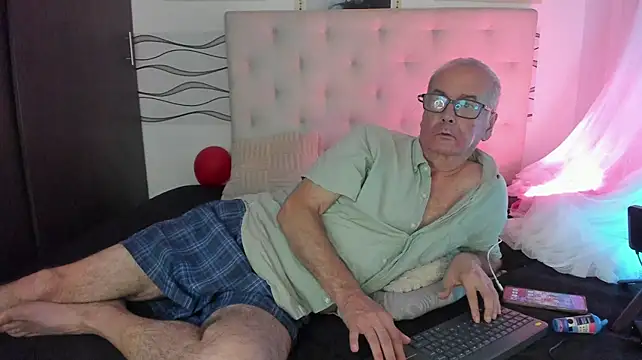david_holman élő XXX-chatje