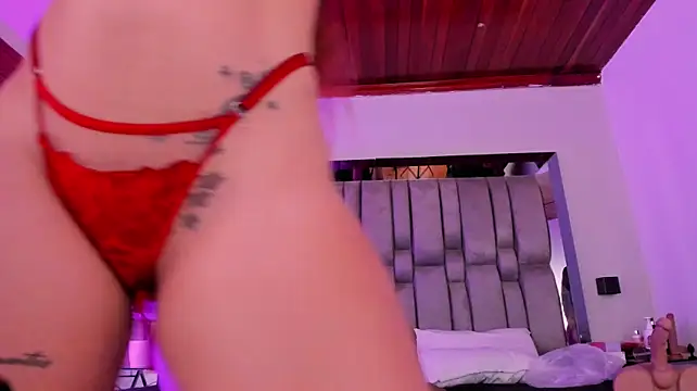 NikkySmiith's Live XXX Chat
