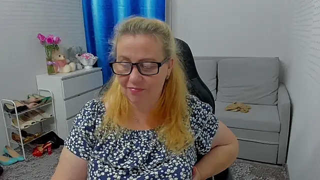 Frau_Marta's Live XXX Chat
