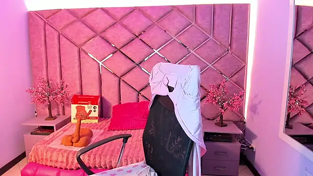 sarah_sweett_'s Live XXX Chat