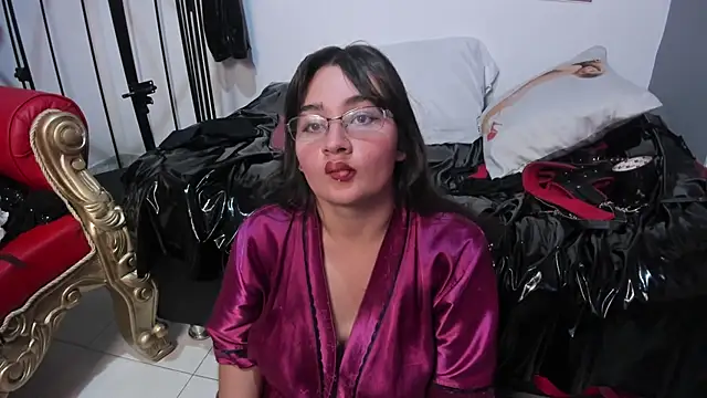 Chat +18 de LiliThara ao vivo