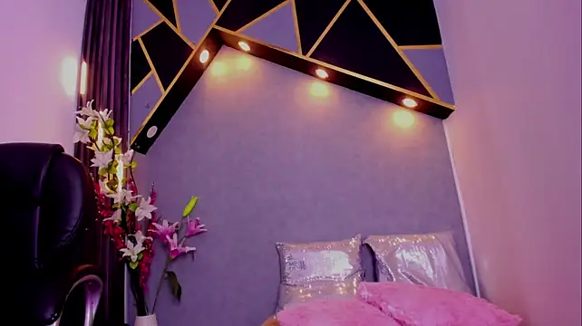 Chat +18 de Jenay_Rosse ao vivo