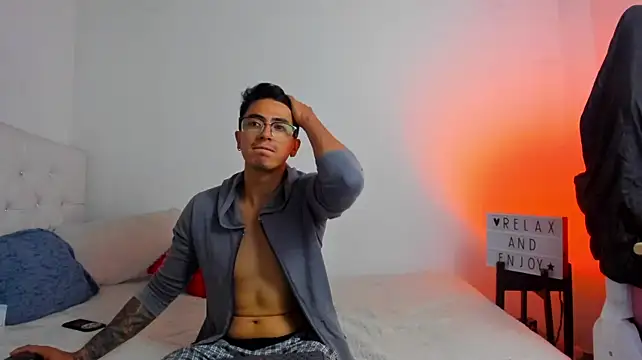 Caramelo_Bryan – Live XXX-chat