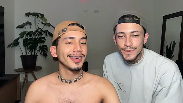 Noah_and_Stevenn Live XXX chat