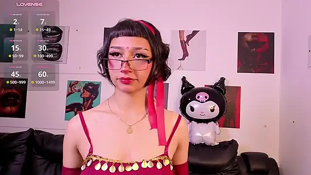 mia_bloom2's Webcam Show