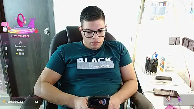 Realjoel01 现场XXX聊天