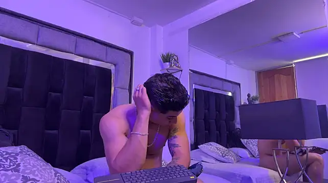 دردشة MR_MUSCLE الجنسية المباشرة